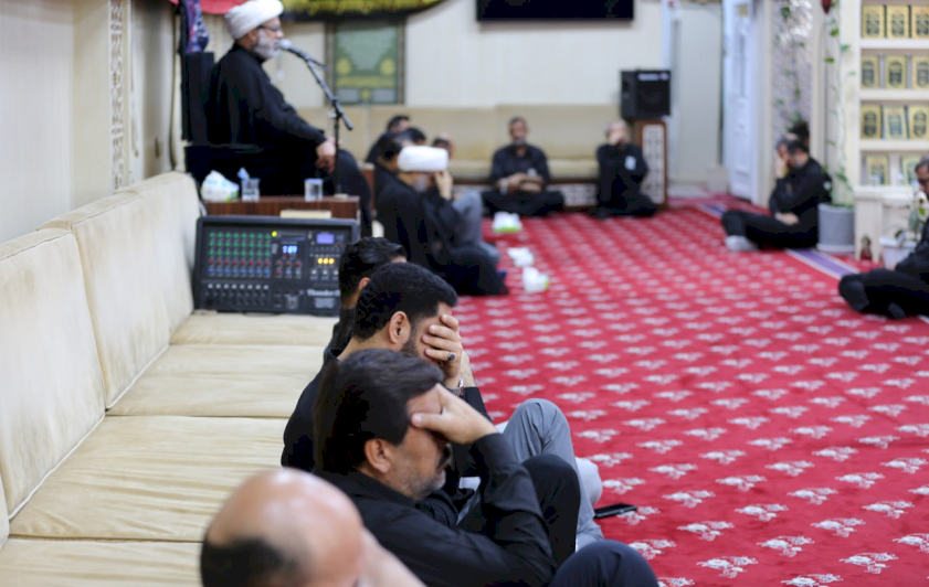 بمراسم حزينة .. مركز تراث البصرة يختتم مجالسه العاشورائية بمجلس دفن الأجساد الطاهرة
