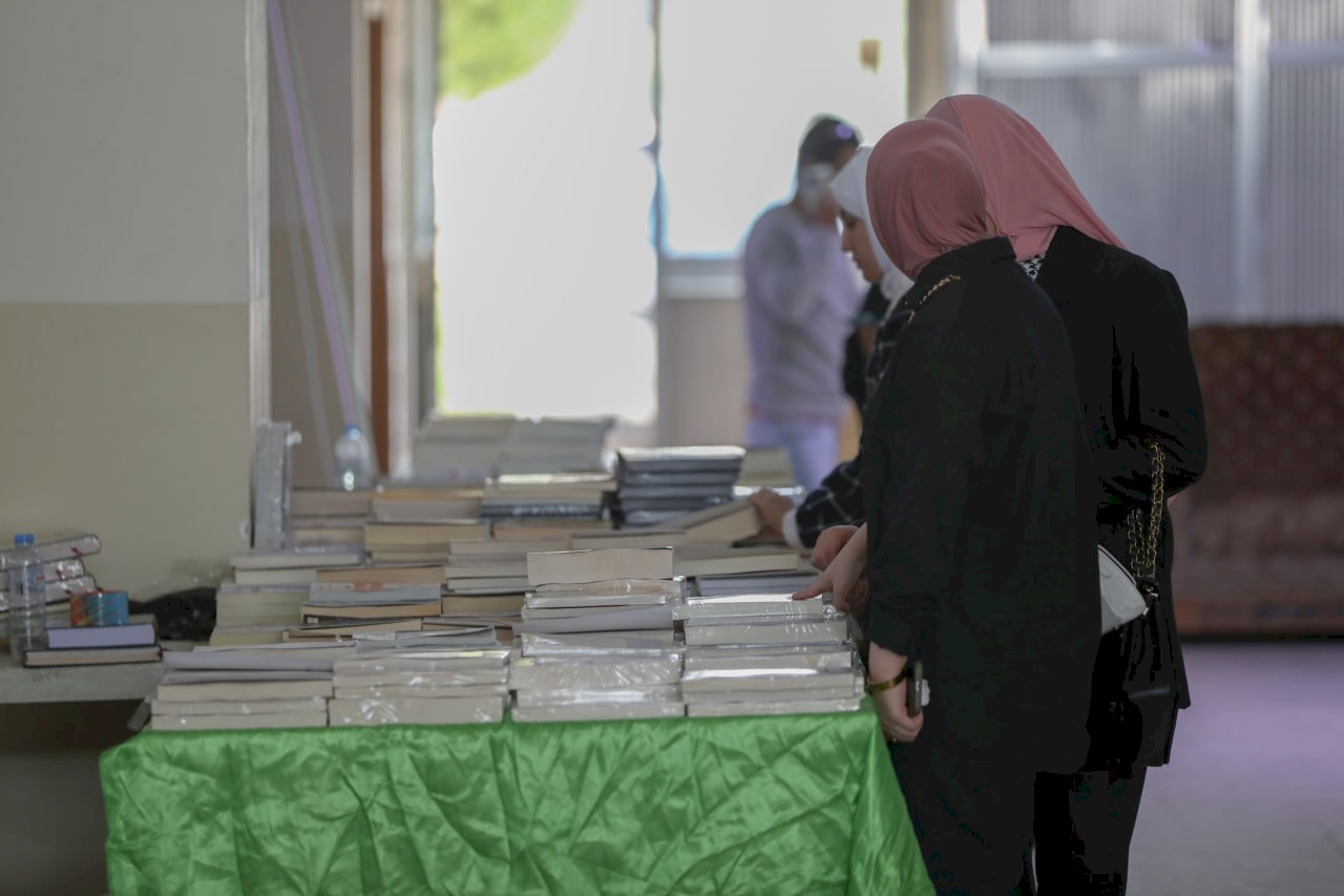 مركز تراث البصرة يشارك في معرض الكتاب السنوي .