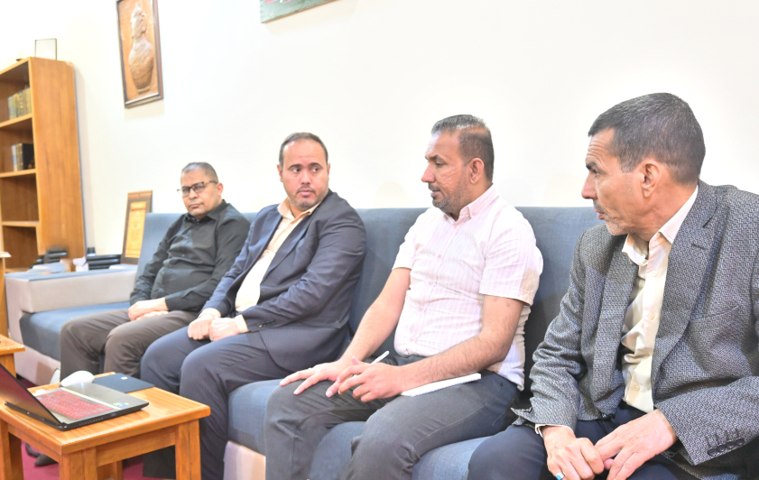 مركز تراث الجنوب يستقبل وفداً أكاديمياً من جامعة ذي قار لبحث تحقيق المخطوطات