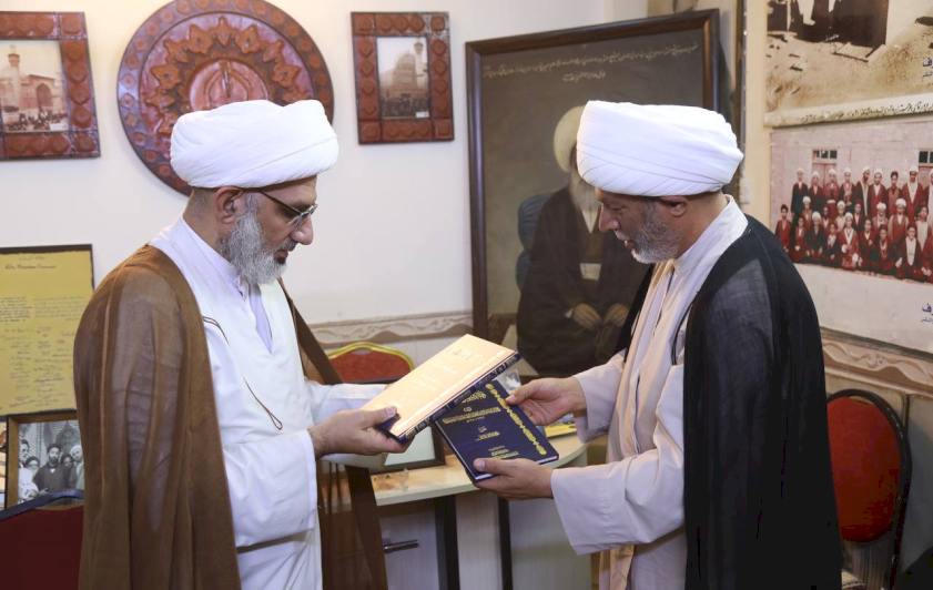 تعزيزًا للتواصلِ المعرفيّ: شعبةُ الرعايةِ المعرفيّةِ تُجري جولةً علميَّةً في النجفِ الأشرف