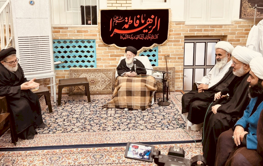 وفدُ المعارفِ يُواصِلُ نشاطَهُ العلميَّ في إيران بزيارةِ السيّدِ الزنجانيّ