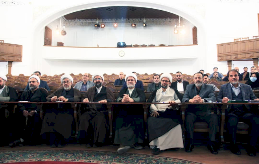 مركزُ تُراثِ البصرةِ يختتمُ جولتَهُ العلميّةَ في إيرانَ بندوةٍ ثالثةٍ ممهِّدةٍ لمؤتمرِهِ الدوليِّ