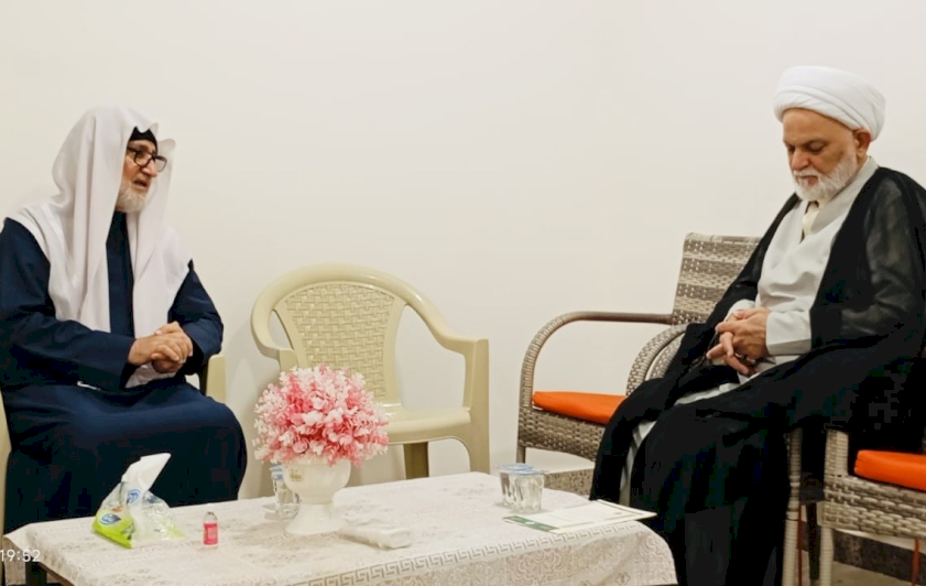 مركزُ تراثِ كربلاءَ يزورُ عددًا من الشخصياتِ العلميَّةِ في النجفِ الأشرفِ